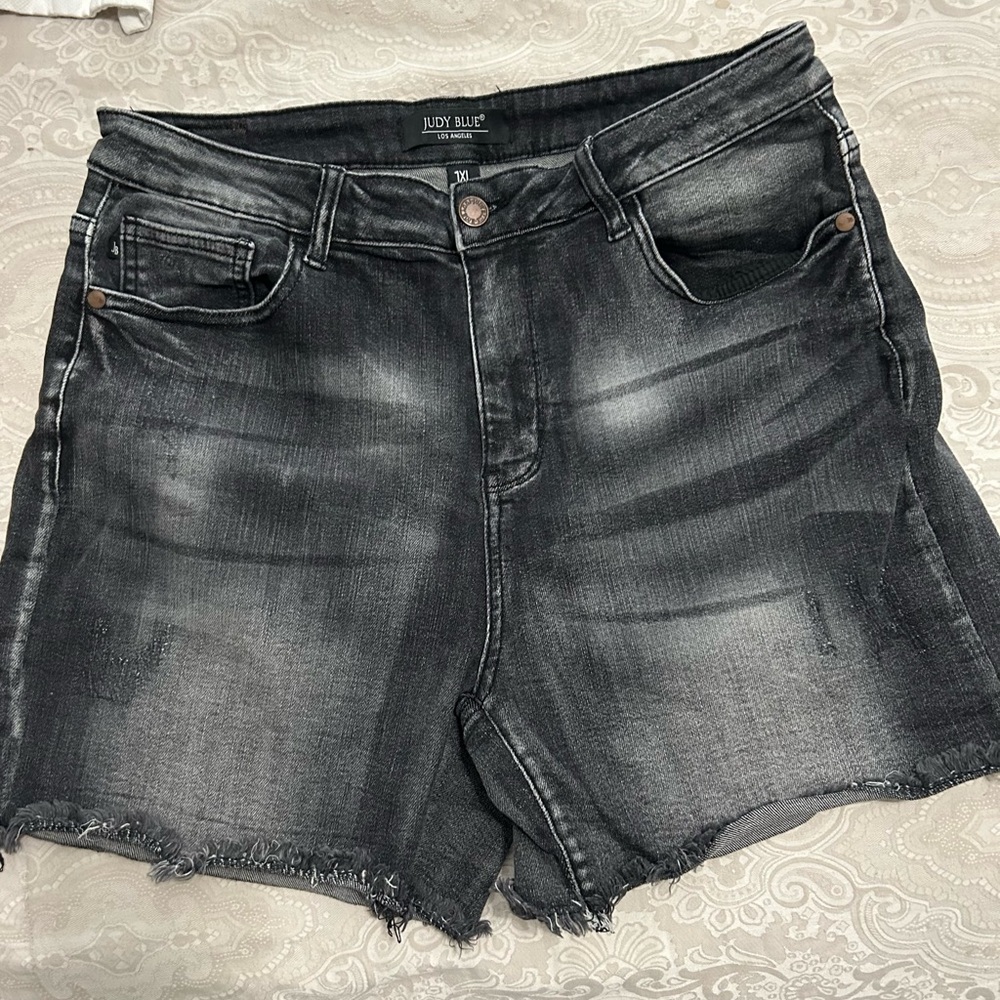 Judy Blue Women's Faded Black Jean Shorts